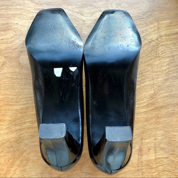 Black Genuine Eel Skin Pumps - Picture 5 of 8